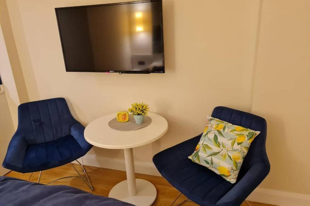 Luxury Aparthotel In Orbi City Sea View Batumi Exterior foto